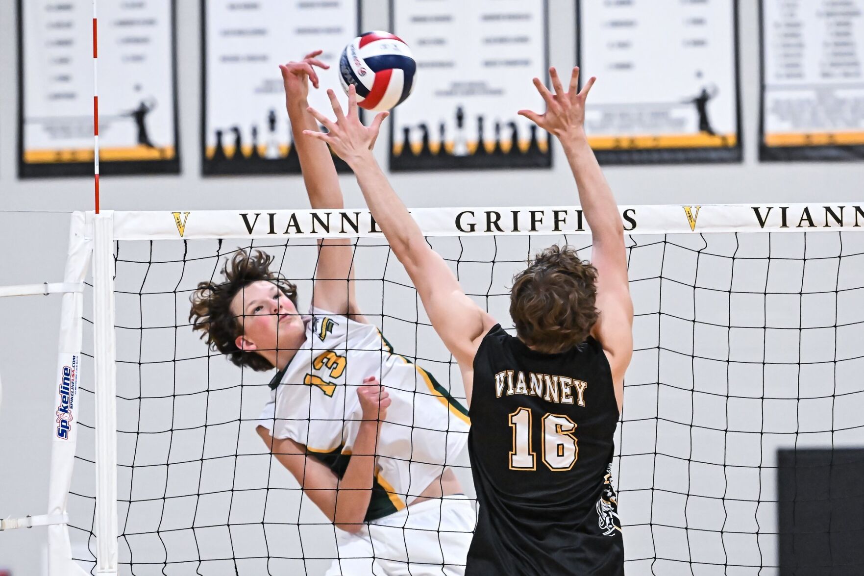 04/01/24 - Boys Volleyball Lindbergh at Vianney